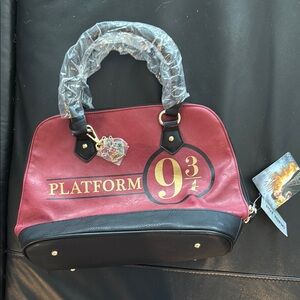 Platform 9 3/4 Red and Black Women's Bag Brand New